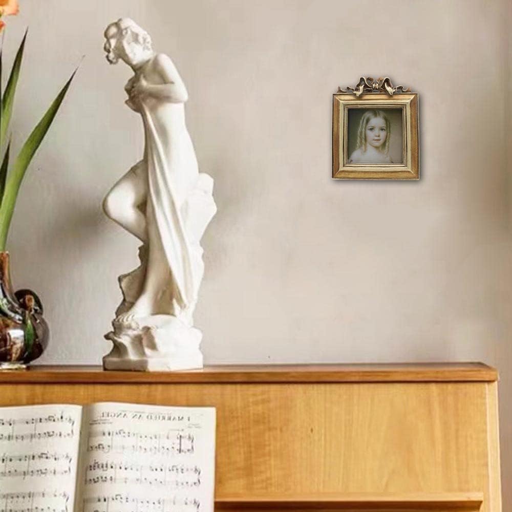 SYLVIA'S SHOP Small Vintage 3x3 Square Picture Frame, Mini Antique Ornate Photo Frame, Table Top Display and Wall Hanging Home Decor, Old Fashioned Photo Gallery Art Deco, Bronze Gold