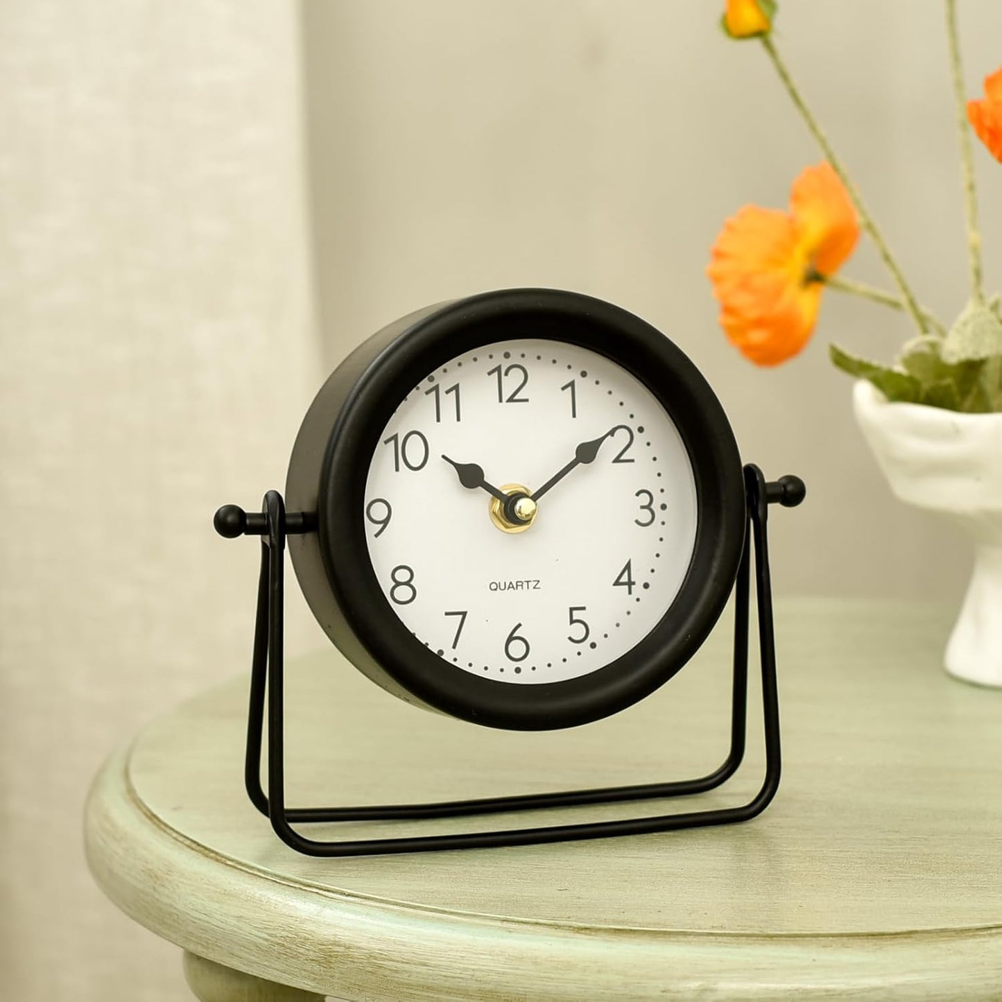 Small Black Desk and Shelf Clock, 5.9*6.9 Inch Retro Elegant Tabletop Clock with Glass Cover, Silent Non-Ticking Battery Operated Decorative Clock for Living Room, Office, Bedroom, Gift Idea