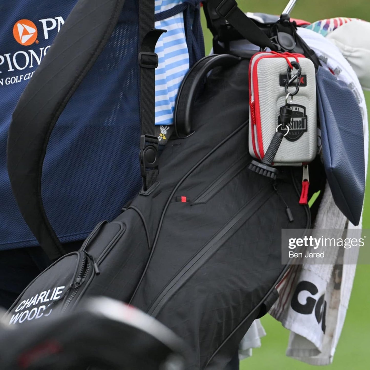 Grooveit Mini Golf Brush The Small MiniG 'Dry Scrubber' Features A Detachable Magnet, Heavy-Duty Nylon Bristles, and 3-Yr Warranty - Used On All Professional Golf Tours - Golf Accessory of 2023