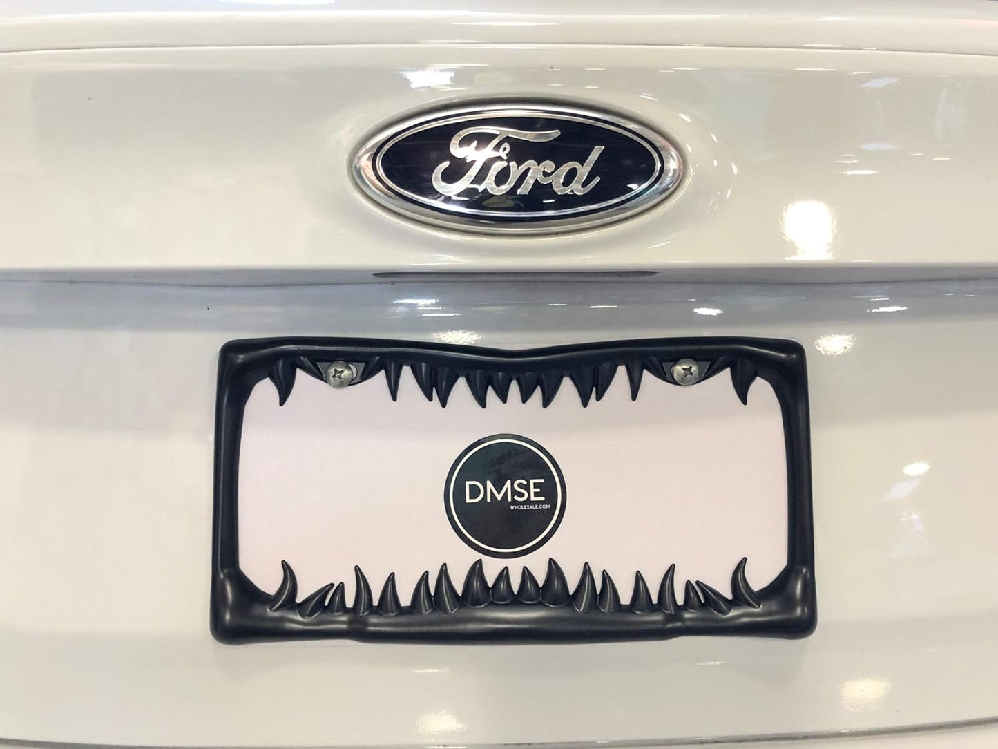 DMSE Universal Metal Shark Tooth Teeth Jaws License Plate Frame Cool Design for Any Vehicle (Black Sharks Tooth)