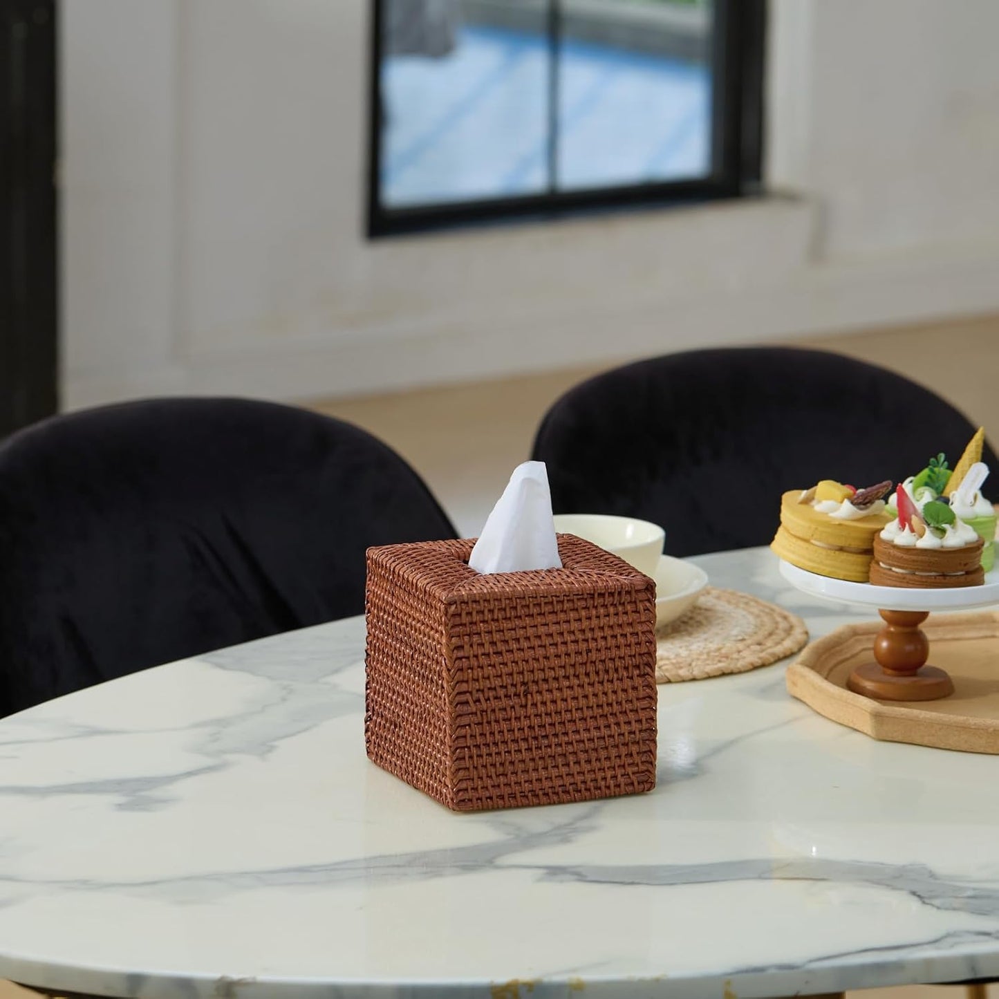 Square Rattan Tissue Box Cover, Hand Woven Wicker Tissue Holder, 5.5 x 5.5 X 5.7 inches, Honey Brown