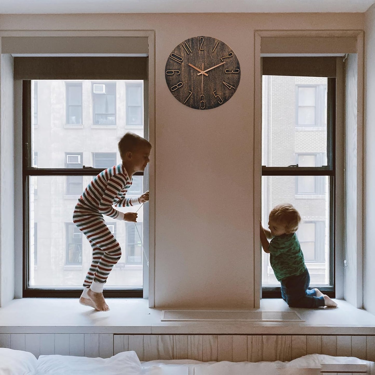 Wall Clock, Silent Clock, Wall Clocks Battery Operated, 12 inch Modern Wall Clock, Suitable for Offices, Living Rooms, Kitchens, Homes, Schools (Brown)