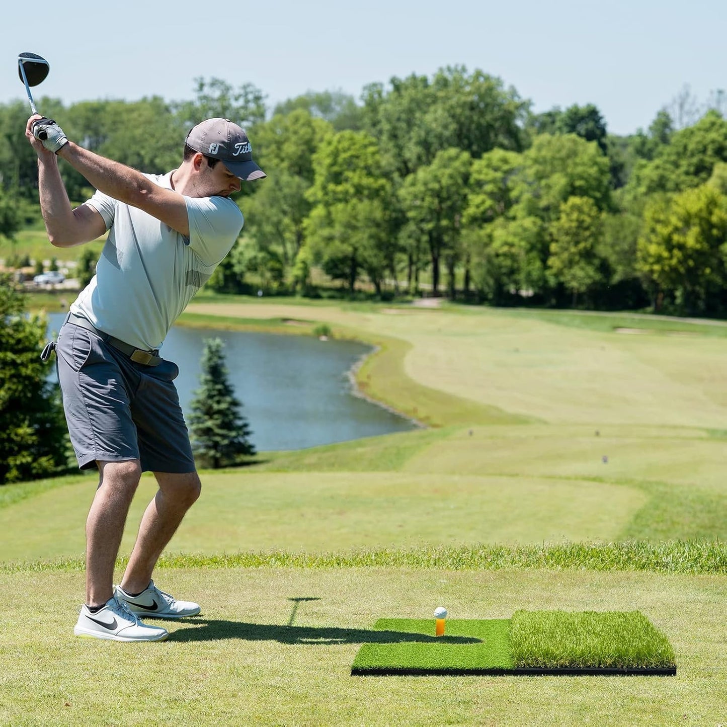 JAYA Golf Hitting Mat with Heavy Rubber Base, Foldable Golf Practice Mat for Indoor and Outdoor Training, Fairway & Rough Turf for Swing and Chipping