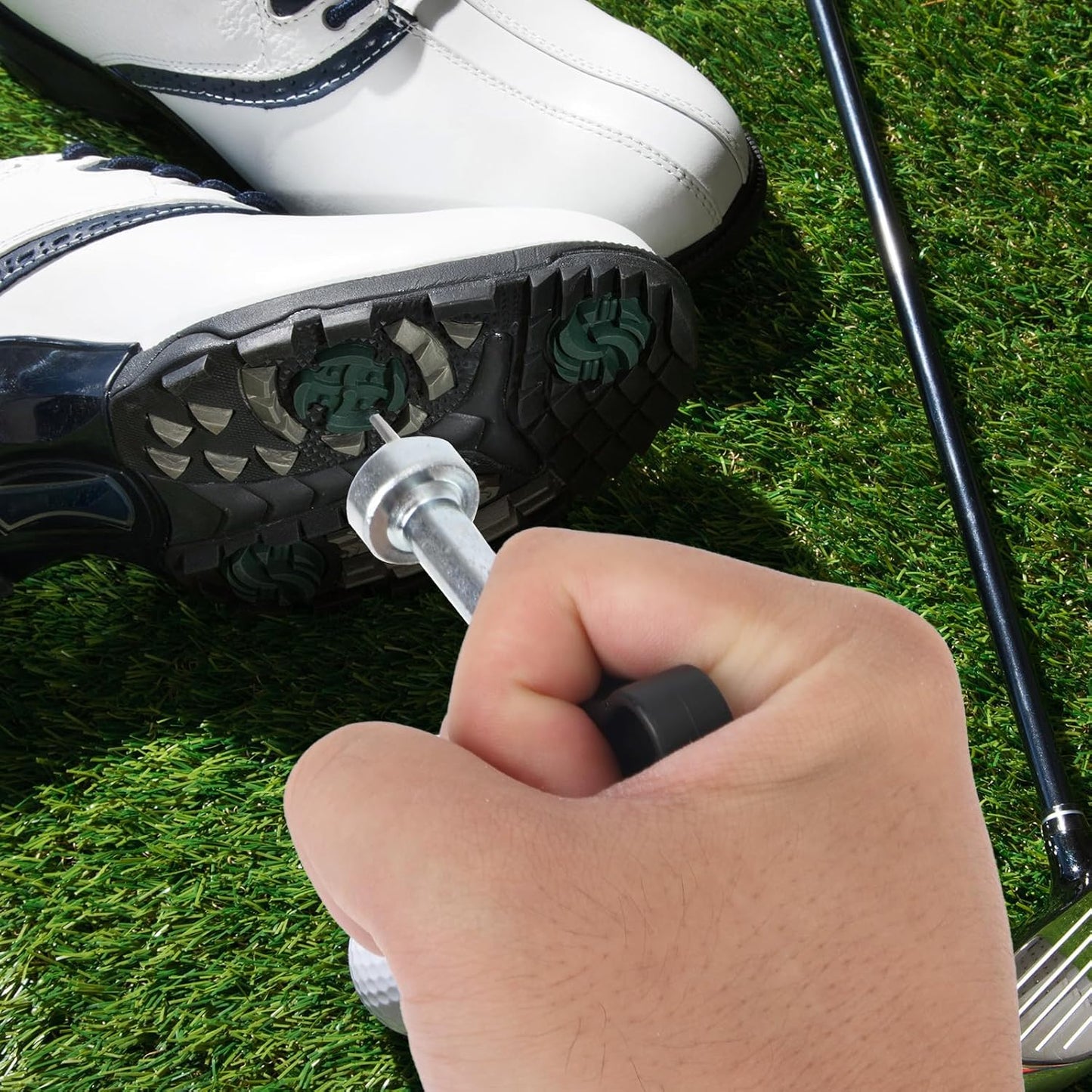 Spike Wrench for Golf Shoes, Iron Alloy Golf Shoes Replacement Spikes Tool with Comfortable Grip Golf Shoe Spike Softspikes Remover for Spike Shoes (Black)