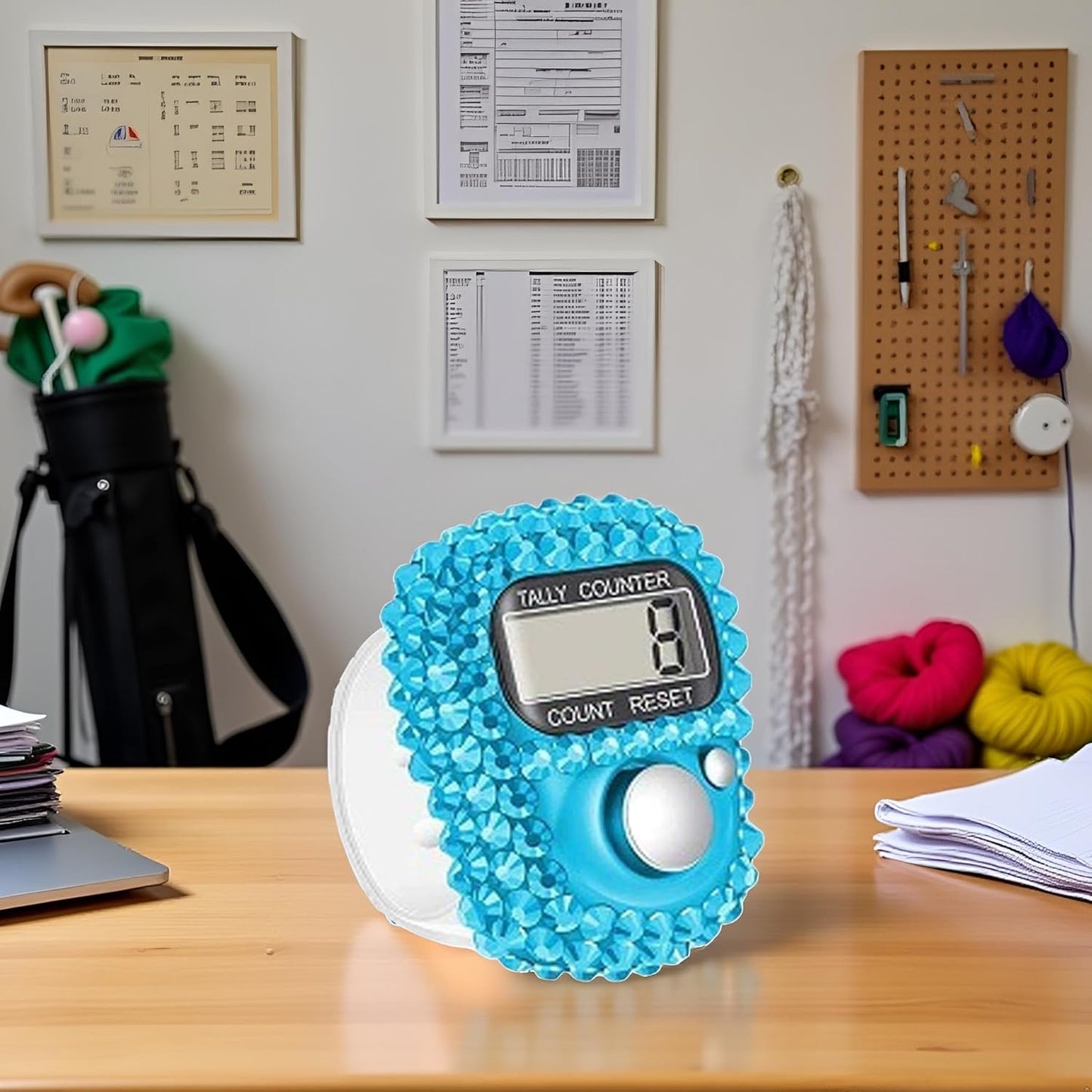 Jowxsx Blue Electronic Finger Tally Counter, Convenient Finger Clicker Counter, Portable Digital Display Tally Counter, Resettable Mini Lap Counter for Golf Goods Counting Lap Knitting Accessories