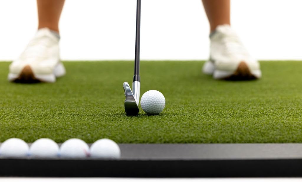 Dura-Pro Premium Turf Indoor/Outdoor Golf Mat. Bonus Tray + 3 Tees