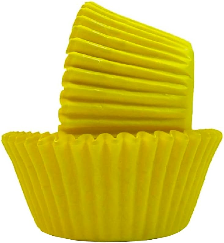 Regency Wraps Greaseproof Professional Grade Baking Cups, Pack of 40, Standard Liners, Yellow Solid, for Cupcakes, Muffins, Candy, Non Stick
