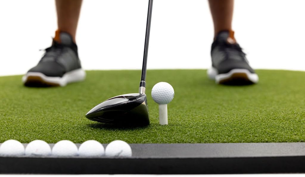 Dura-Pro Premium Turf Indoor/Outdoor Golf Mat. Bonus Tray + 3 Tees