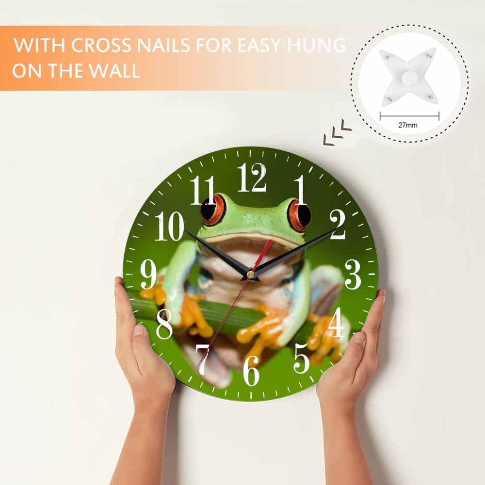 Mxocom Frog Wall Clock Green Frog with Red Eye Holding Branches 10 Inch Silent Non Ticking Battery Operated Clock Vintage Round Clock for Living Room Bedroom Bathroom Office Decor