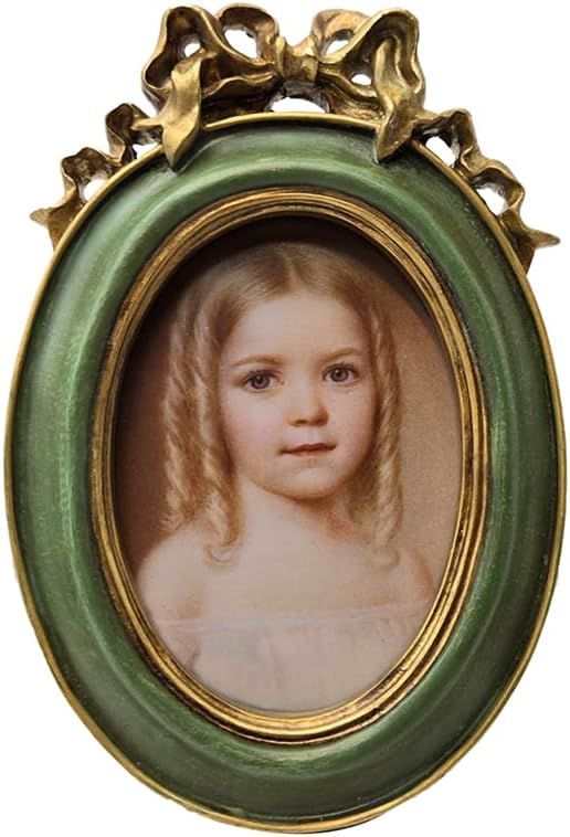 SYLVIA'S SHOP 2.5x3.5 Small Vintage Oval Picture Frame, Tiny Antique Ornate Photo Frame, for Tabletop and Wall Display, Retro Home Decor, Old Fashioned Photo Gallery Art, Green