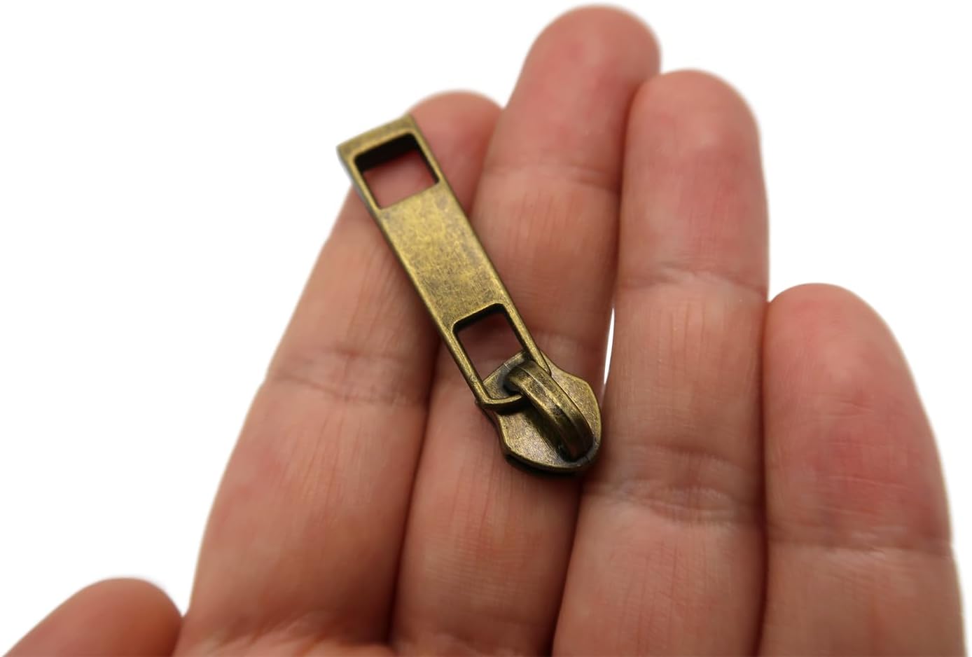 HOLSHUN #5 Zipper Sliders Zipper Pull 30pcs Bulk Heavy Duty Metal Antique Bronze Pulls for #5 Nylon Coil Zippers Replacement #5 Sliders for Luggage Luxury Bag Hardware Luggage & DIY Craft Supplies