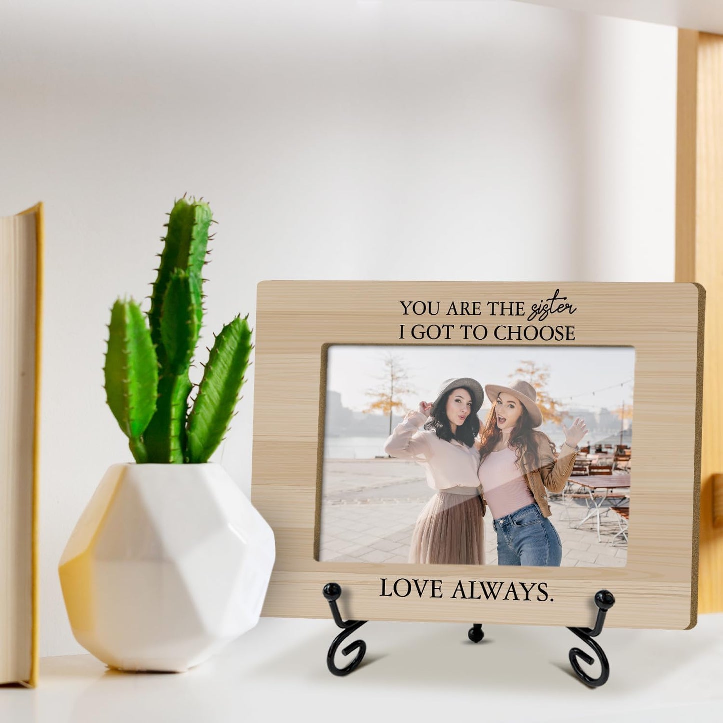 Sisters Picture Frame, Wooden Photo Frame with Stand, Friendship Gifts Birthday Gifts for Women Sister Bestie Friends, Home Office Desk Decor Photo Frame Tabletop Display -xk28