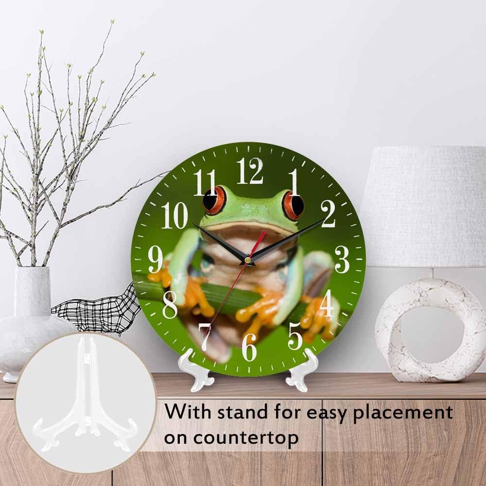 Mxocom Frog Wall Clock Green Frog with Red Eye Holding Branches 10 Inch Silent Non Ticking Battery Operated Clock Vintage Round Clock for Living Room Bedroom Bathroom Office Decor
