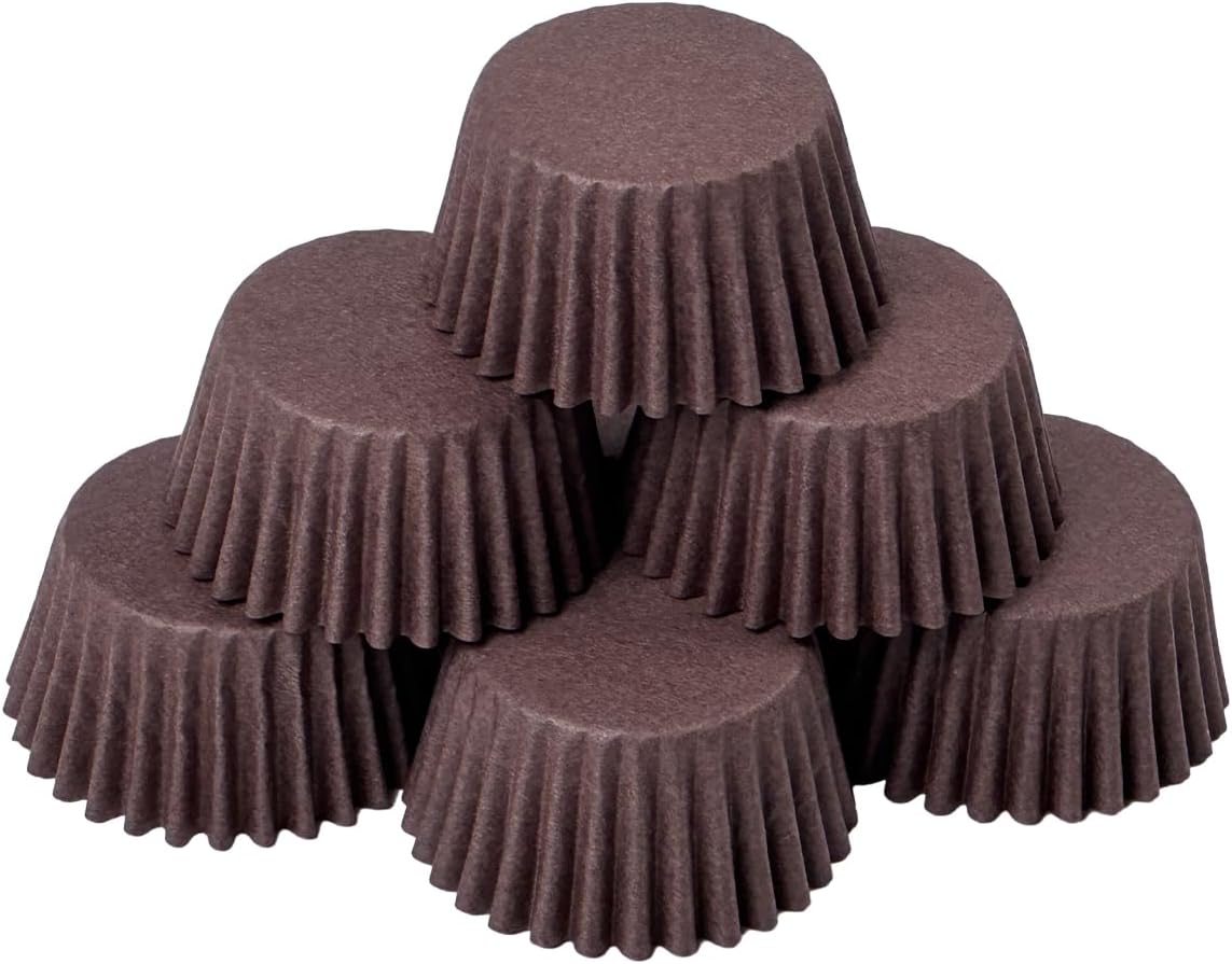 qiqee 600 Count Mini Cupcake Liners Coffee Muffin Liners Food Grade Baking Cups Paper No Smells（Small Size）