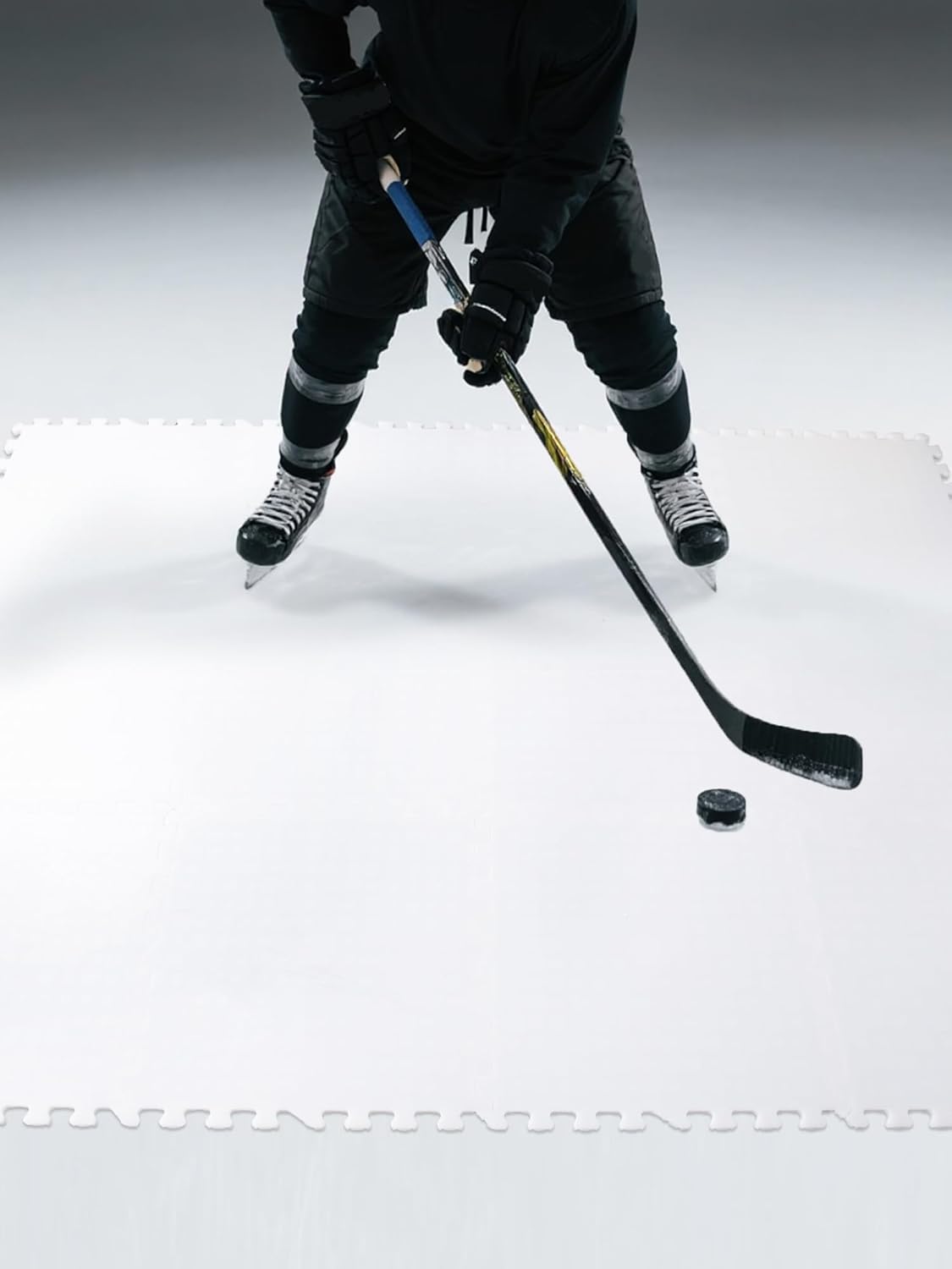 HUOSHUAI Skate-able Hockey Synthetic Ice Tiles, 12 Pack Dryland Flooring Tiles - Build Your Own Year-Round Hockey Training Surface - Easy to Assemble - Covering 23.5 Sq Ft