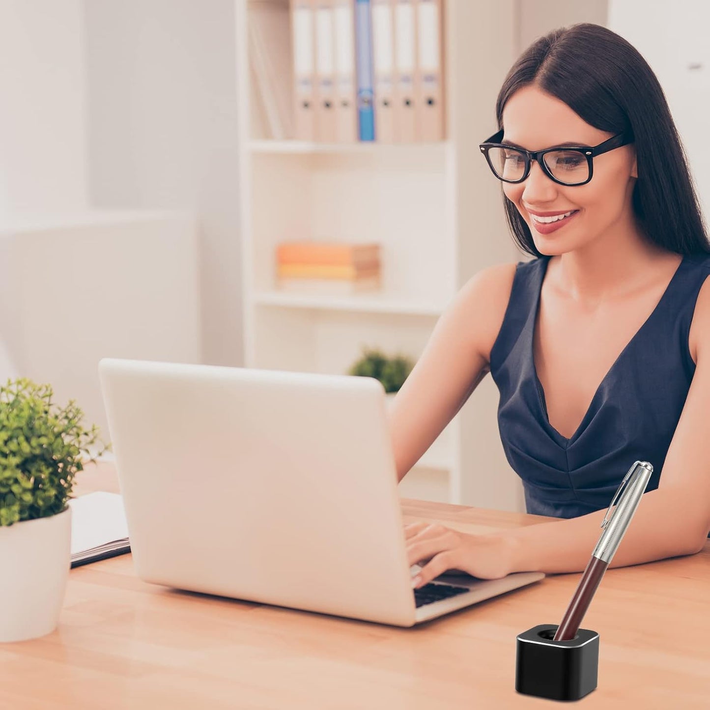 Chinco 2 Pieces Single Pen Holder Metal Pen Stand Square Base Aluminum Student Desk Organizer for Desk Desktop Toothbrush Stand Holder Display for Home Office Students Teachers