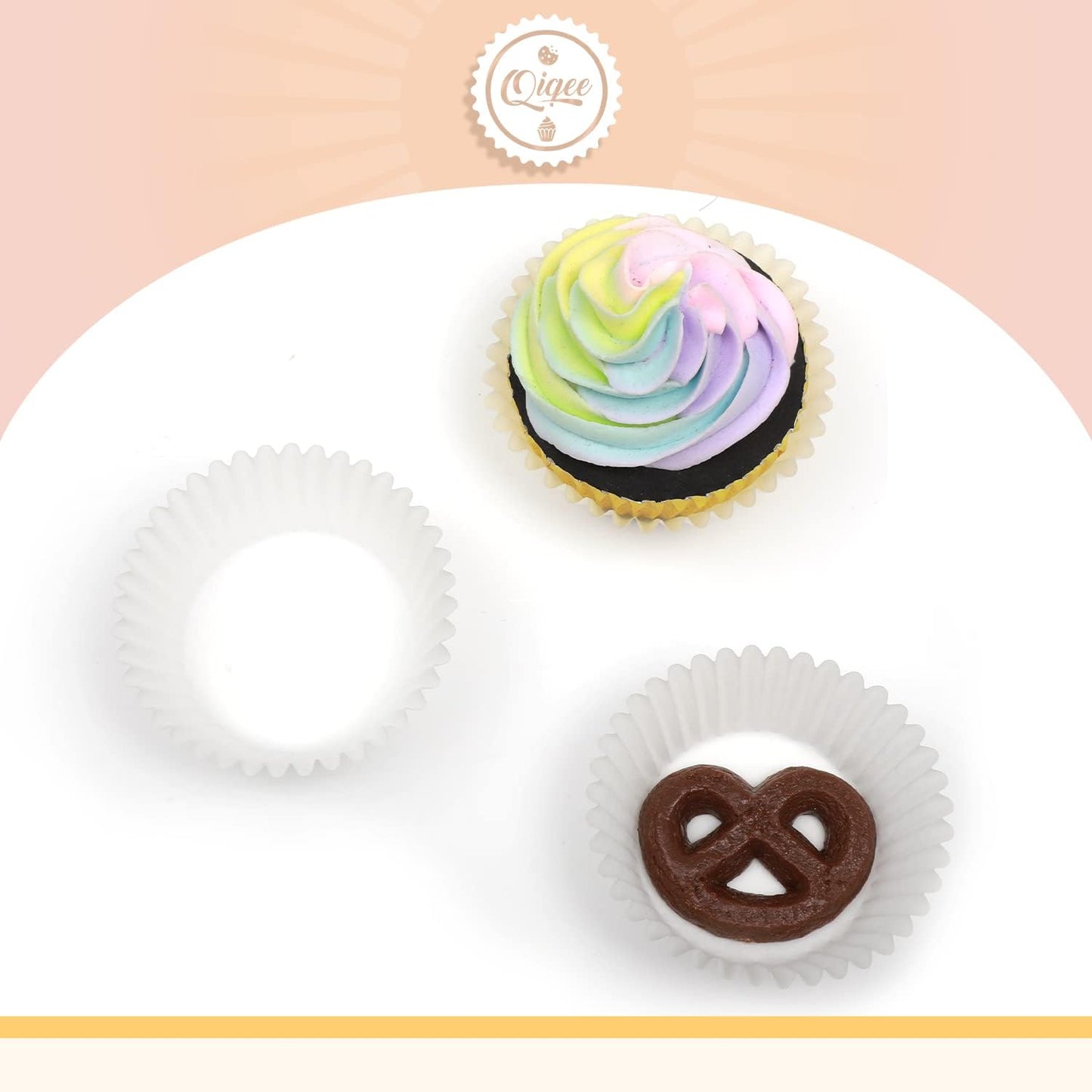 qiqee 600 Count Mini Cupcake Liners White Muffin Liners Food Grade Baking Cups Paper No Smells（Small Size）