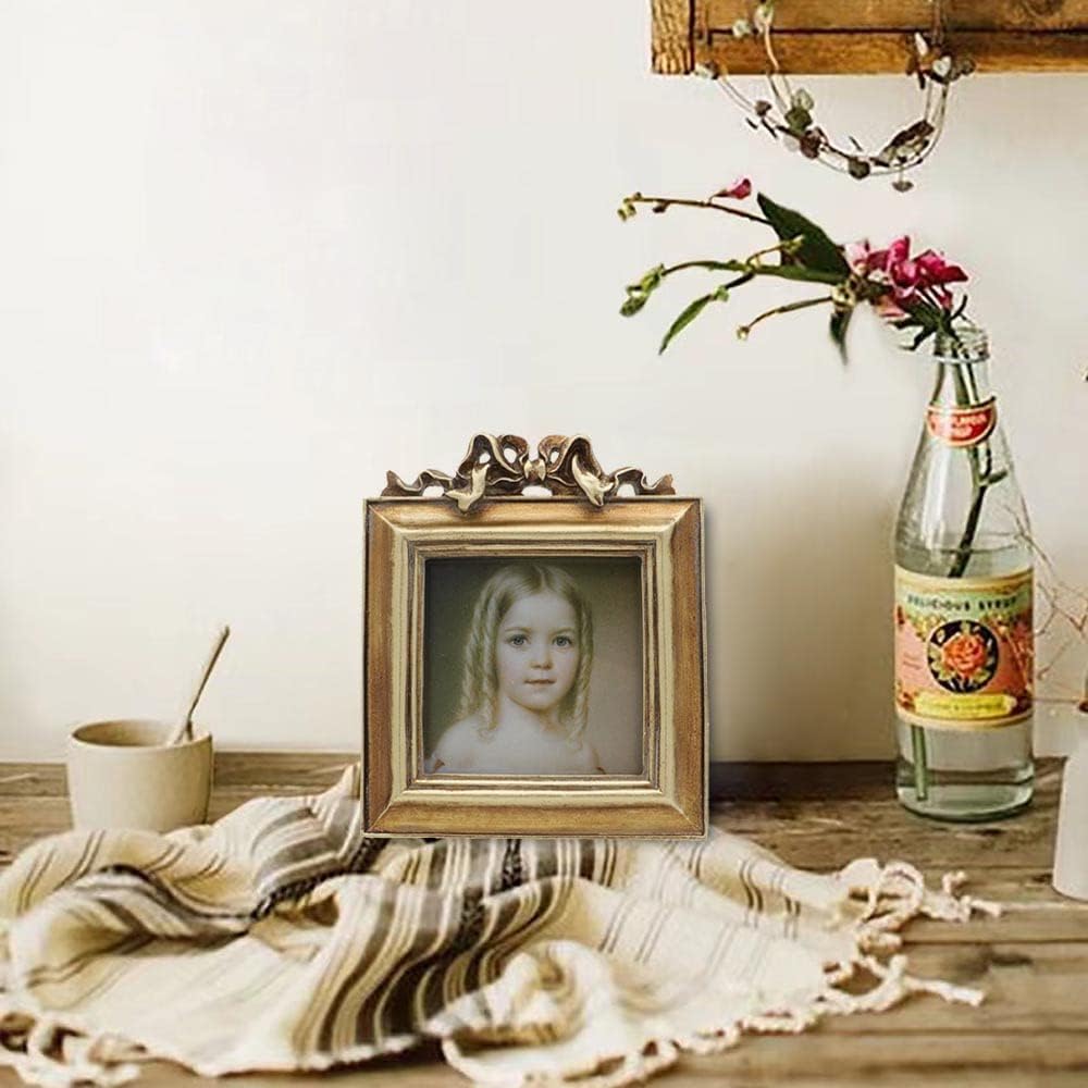 SYLVIA'S SHOP Small Vintage 3x3 Square Picture Frame, Mini Antique Ornate Photo Frame, Table Top Display and Wall Hanging Home Decor, Old Fashioned Photo Gallery Art Deco, Bronze Gold