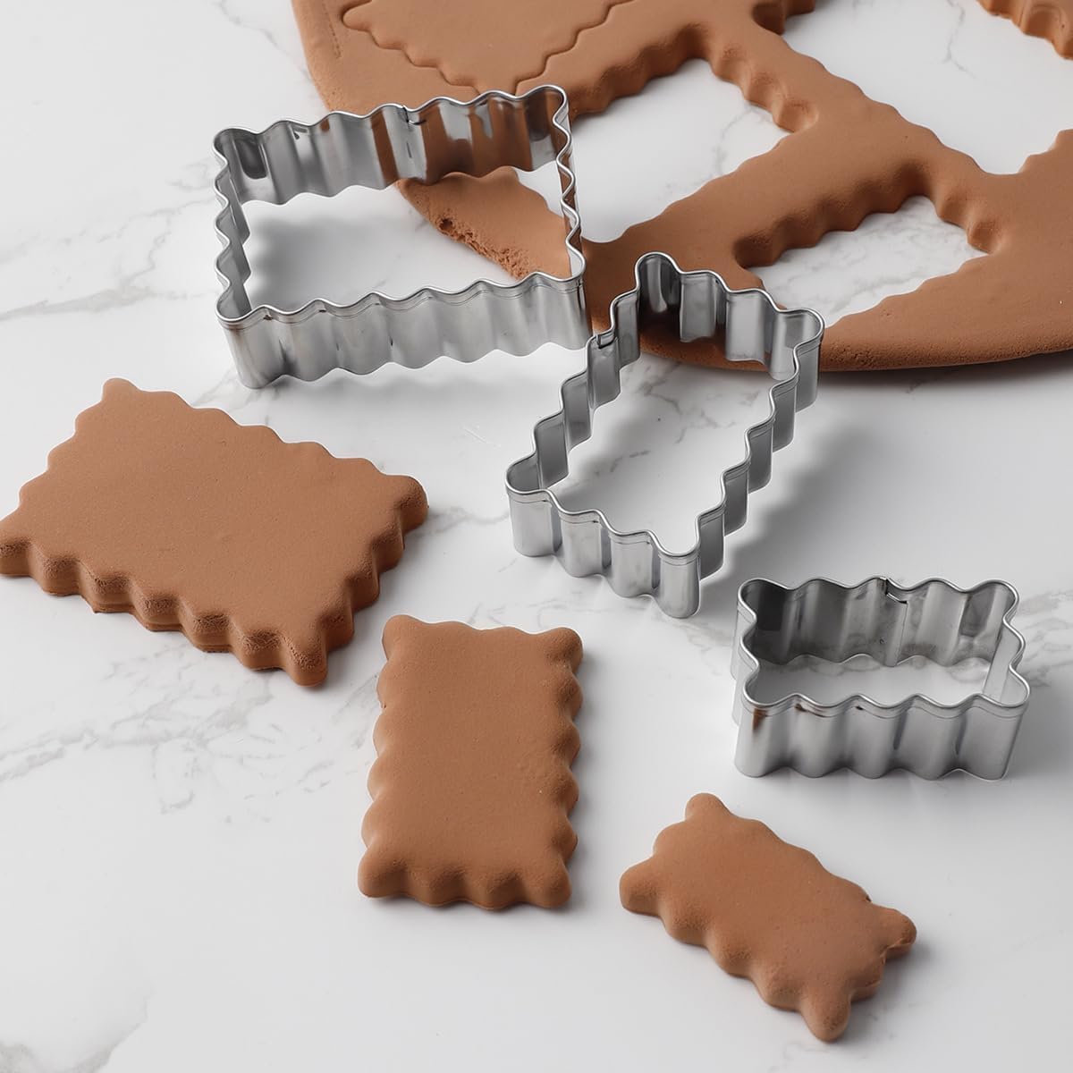 Doczen 6Pcs Scalloped Cookie Cutter Set, 2 Inch Square & 2.5 Inch Small Rectangle, Jagged Edge Design