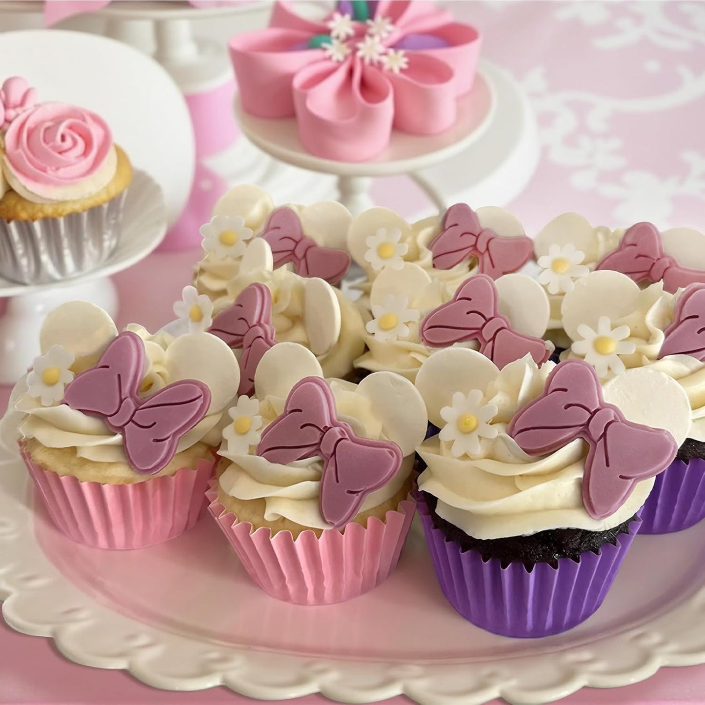 4 Pcs Bow Silicone Mold Fondant Bow Mold Chocolate Candy Cake Pop Molds Bow Molds for Cake Decoration, Fondant, Clay, DIY Desserts