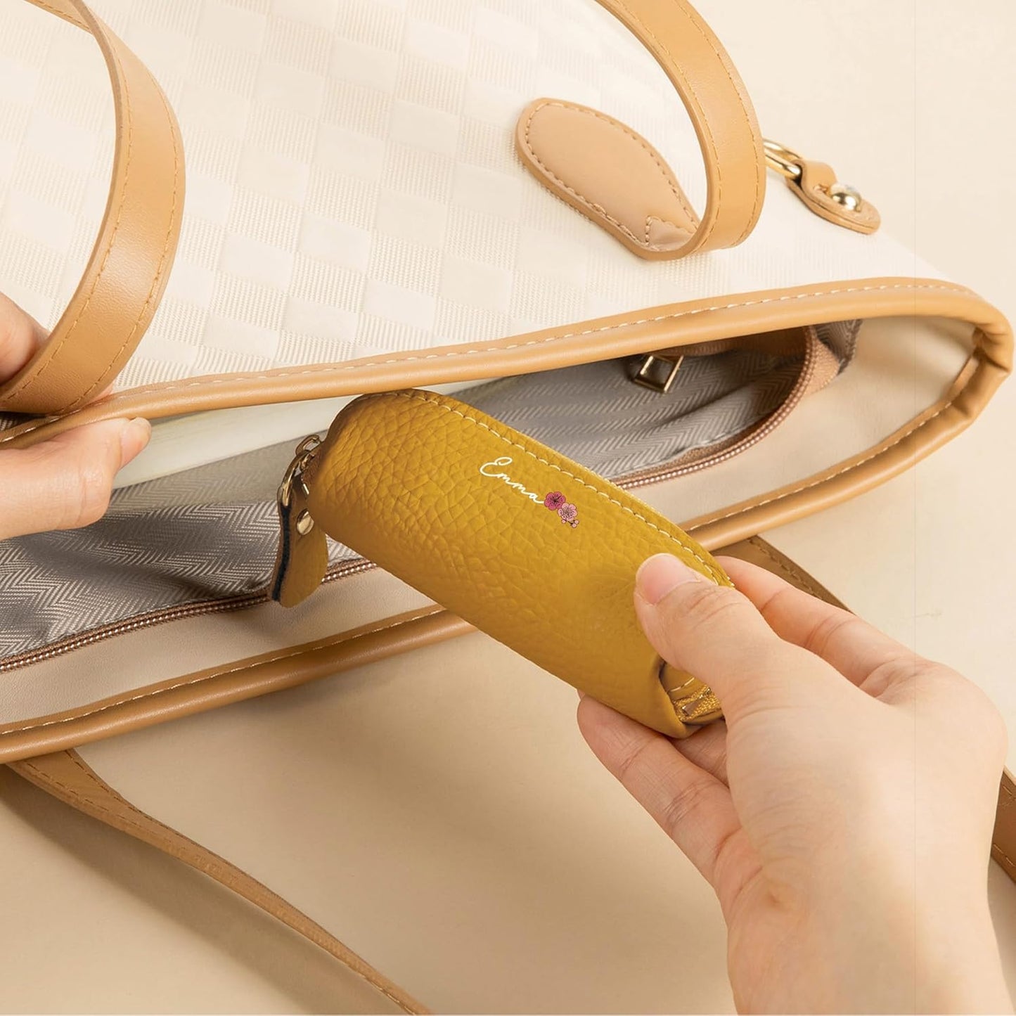 Personalized Birth Flower Multicolor Mini PU Leather Coin Purse Zipper Small Coin Change Pouch Makeup Bag with Name Travel Essential Birthday Gift for Women