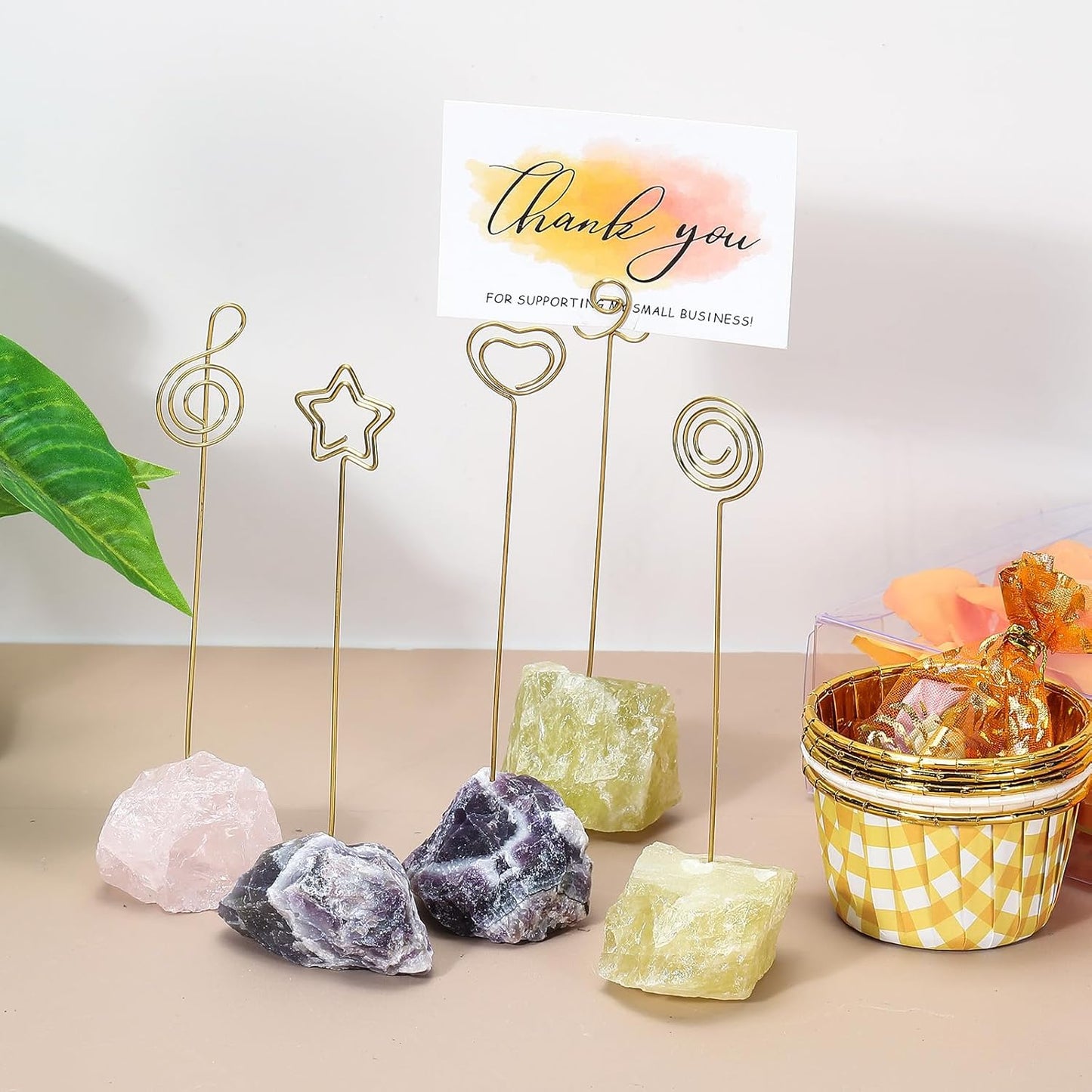 PATIKIL Table Number Holder, 1Pcs Photo Clip Holders Crystal Stone Quartz Desk Card Holder Raw Heart Shape Iron Memo Note Photo Stand for Wedding Party Home Office Decor, Pink