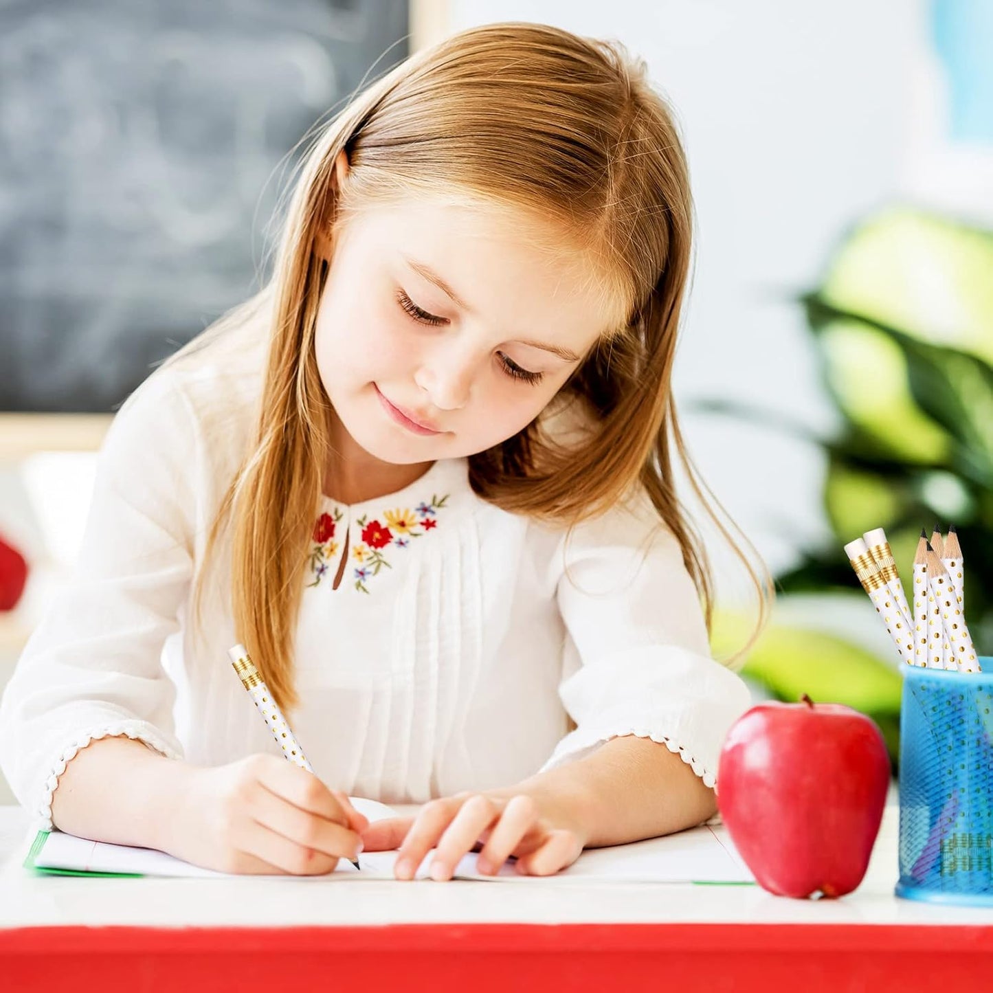 Crtiin 50 Pcs Mini Golf Pencils with Eraser Pre Sharpened 4 Inch Pocket Half Pencils for Bridal Shower Baby Shower Wedding Game School Office Supplies Party Favors Prize Gift(White and Gold,Dot)