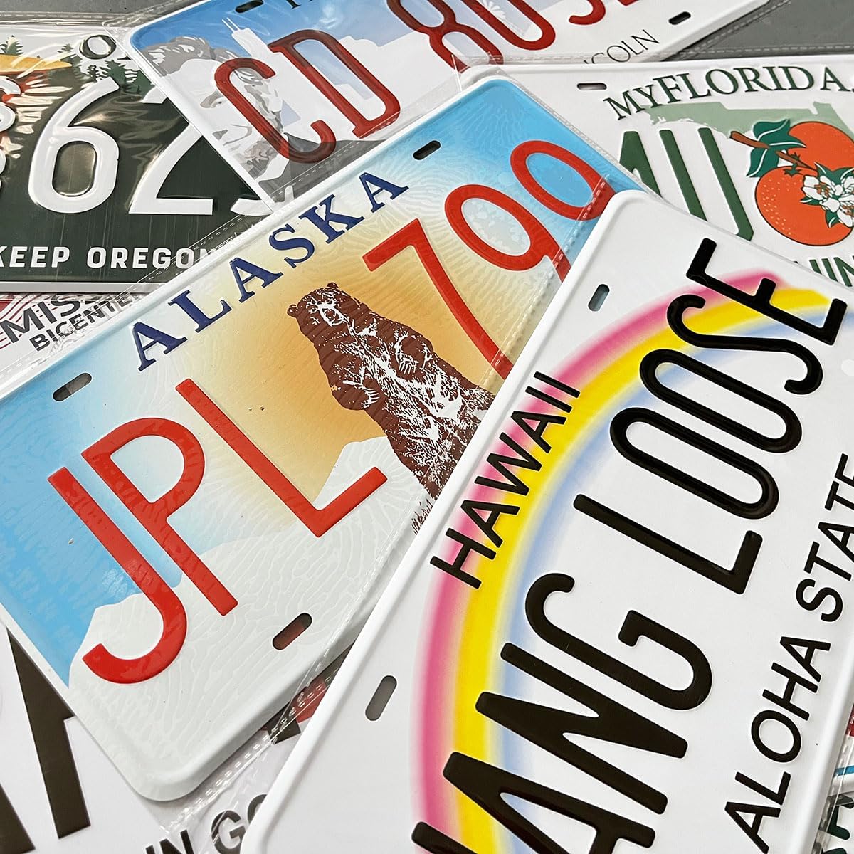 Assorted Replica Metal License Plates, Stamped Car Plates, Man Cave Garage Bar Decor (15 pcs)