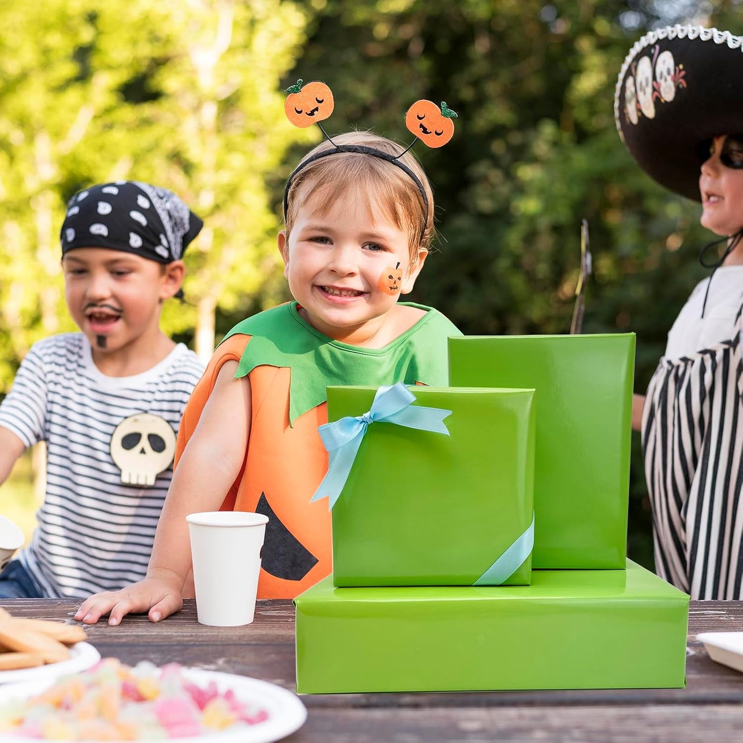 Dtiafu Green Wrapping Paper for Men Women Girls Kids - Solid Color Gift Wrapping Paper for Birthday Wedding,Christmas,Baby shower - 20 X 28inch Per Sheet(6 Sheet Folded Flat)