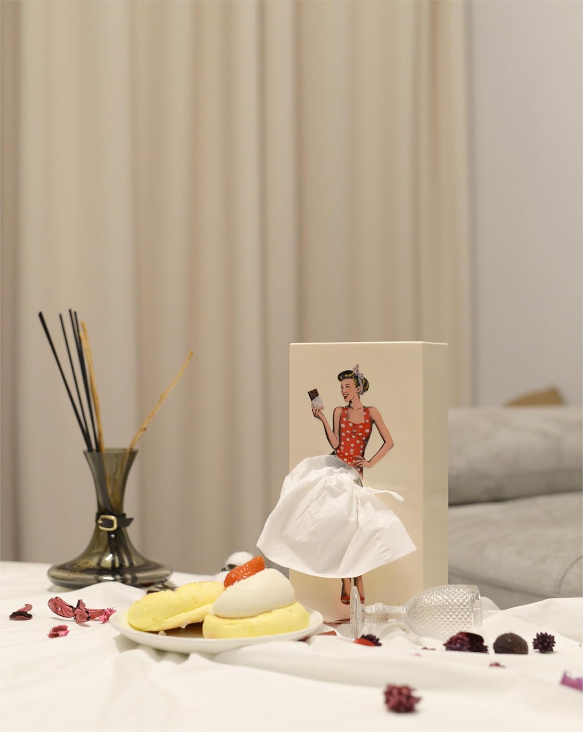 Flying Skirt® Tissue Box - The Original Award-Winning Lady Skirt Design, Resin Pop Art, Weighted Metal Base, Made in Korea, Premium Gifts & Novelty Home Decor by Spextrum (Sweet)