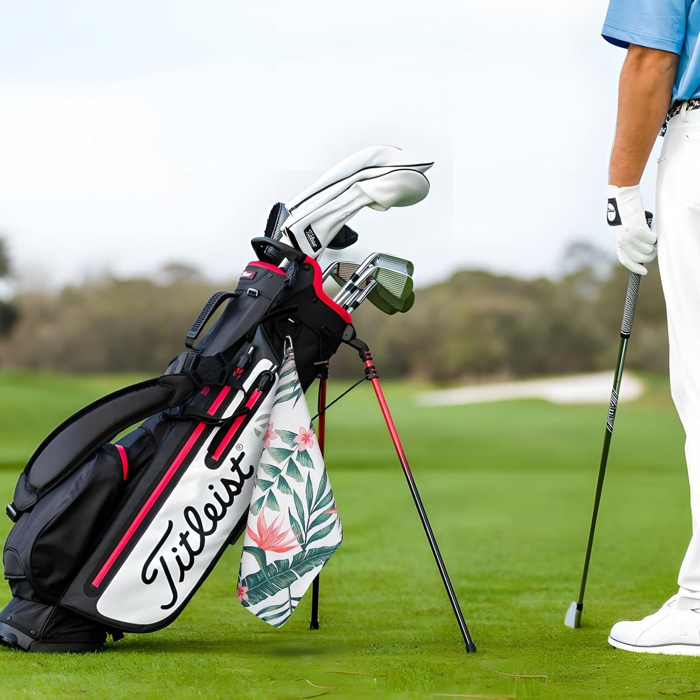 Tropical Plants Golf Towel and Brush Set, Microfiber Waffle Golf Bag Towel with Clip, Golf Cleaning Kit for Men and Women, Leaves Golf Accessories for Golf Fan, Golf Lovers Golfers Retirement Gift