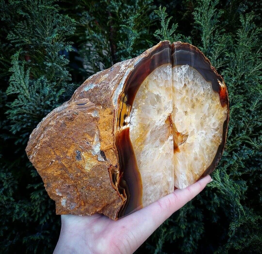 AMOYSTONE Heavy-Duty Agate Bookends, Natural Decorative Book Ends for Heavy Books, Crystal Book Stopper 6-8 LBS with Non-Slip Mat, Perfect for Office and Home Shelves