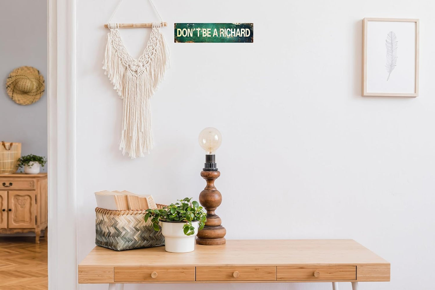 AWISZZZ Vintage Metal Tin Sign Retro Dont Be A Richard Signs Stylish Wall Art Plaques for Home Decor Bathroom Kitchen House and Gothic Wall Decor or as a Unique Poster 16x4 in