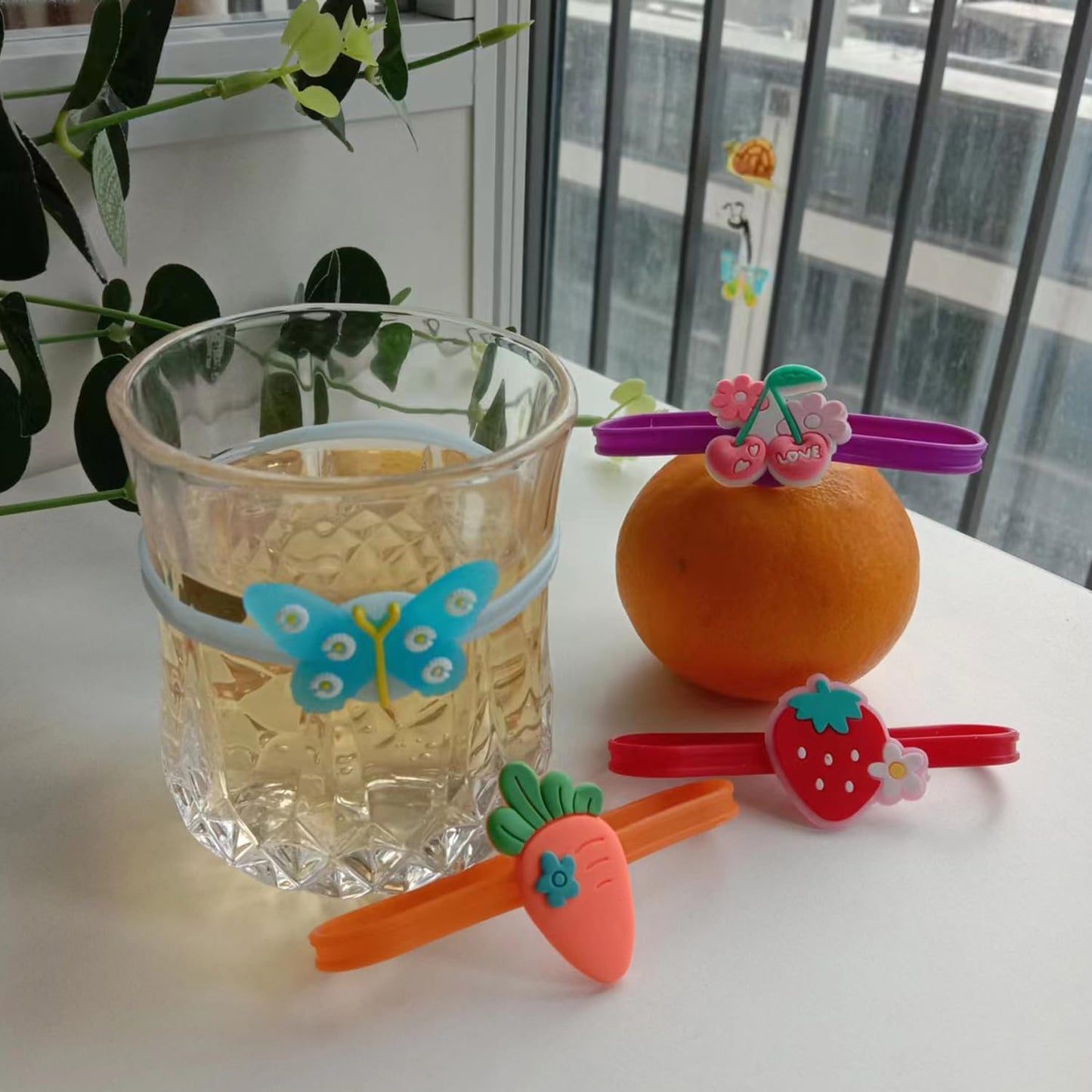 Ackron 18Pcs Silicone Drink Markers - Funny Wine Glass, Cup and Bottle Strip Tag Markers for Parties or Families