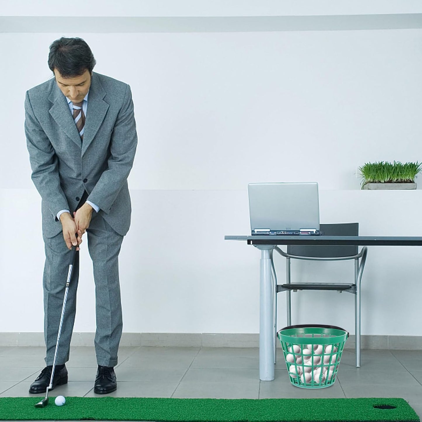 BESPORTBLE Plastic Golf Ball Basket Golf Ball Container with Handle Wire Ball Container for 25 Balls Outdoor