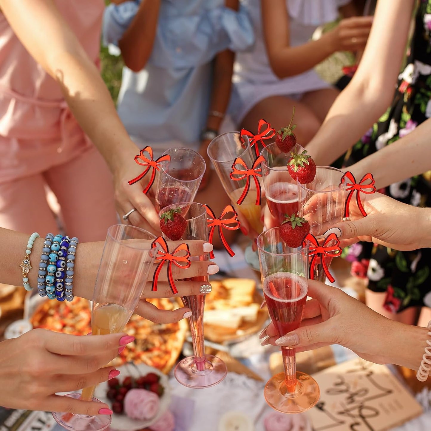 50 Pcs Bow Drink Tags Mirror Bow Markers Christmas Bowknot Decorations Themed Party Favors Coquette Acrylic Cocktail Tag for Bachelorette Birthday Wedding Party Decor Accessory