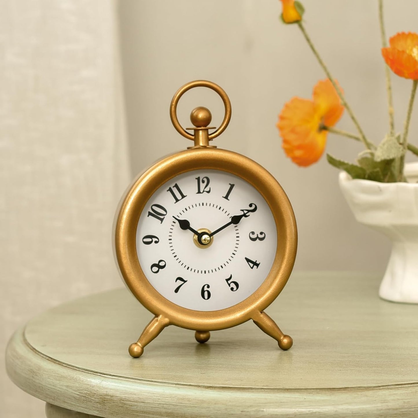 Small Gold Desk and Shelf Clock, 4.7*7.3 Inch Retro Elegant Tabletop Clock with Glass Cover, Silent Non-Ticking Battery Operated Decorative Clock for Living Room, Office, Bedroom, Gift Idea