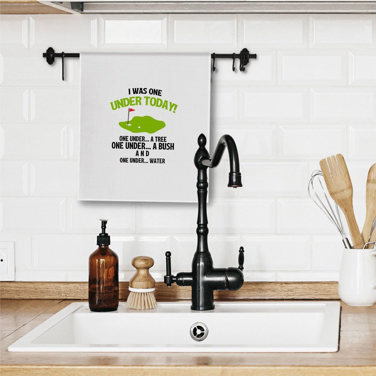 Funny Golf Kitchen Towels, Gift for Golfers Dish Tea Towels for Kitchen Decor, Golfing Gift for Men Women Decorative Hand Towel for Bathroom, 16x24 Inches