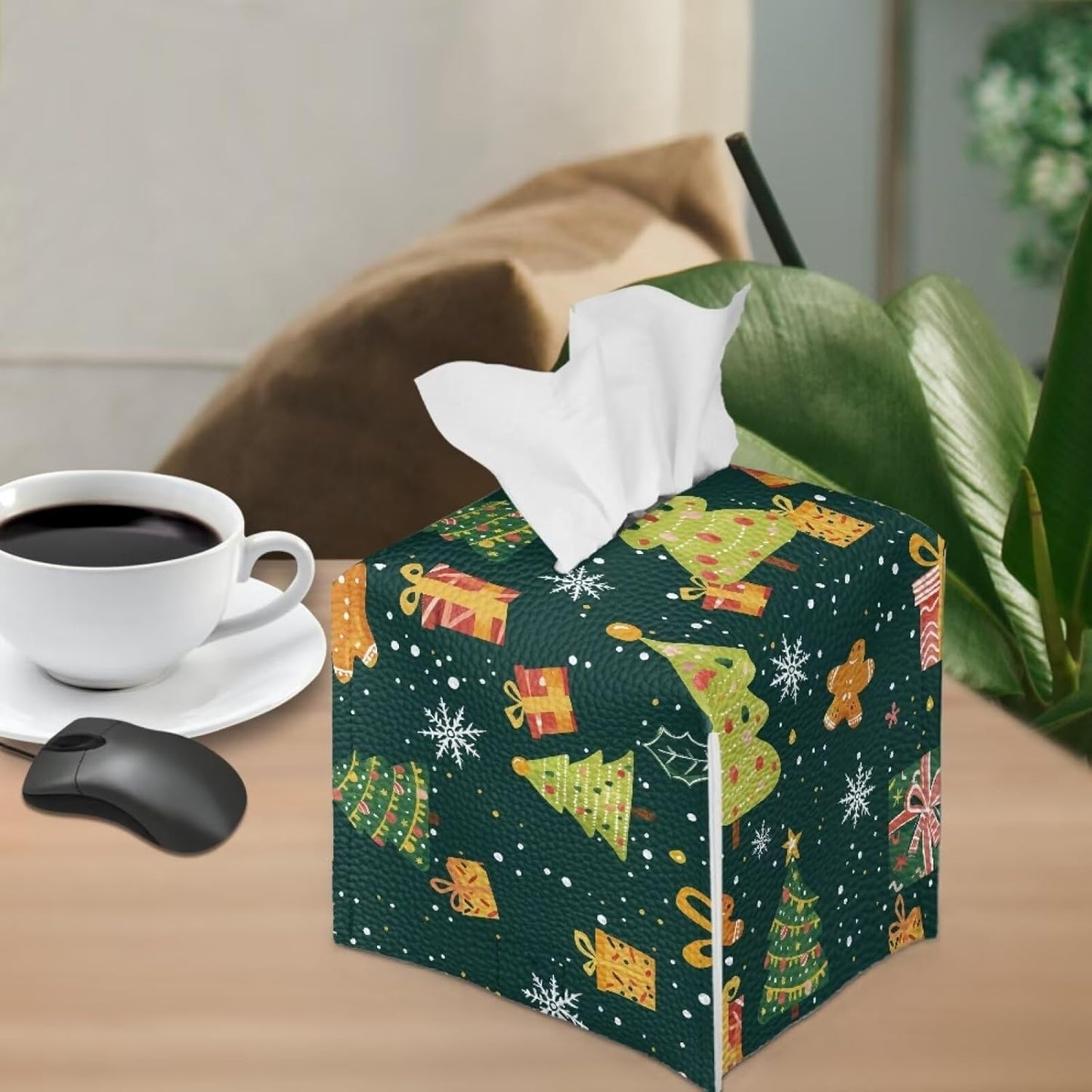 Christmas Tissue Box Cover PU Leather Green Xmas Tree Pattern Tissue Box Holder for Modern Home Office Decorative with Bottom Belt Car Tissue Box Organizer Waterproof Foldable