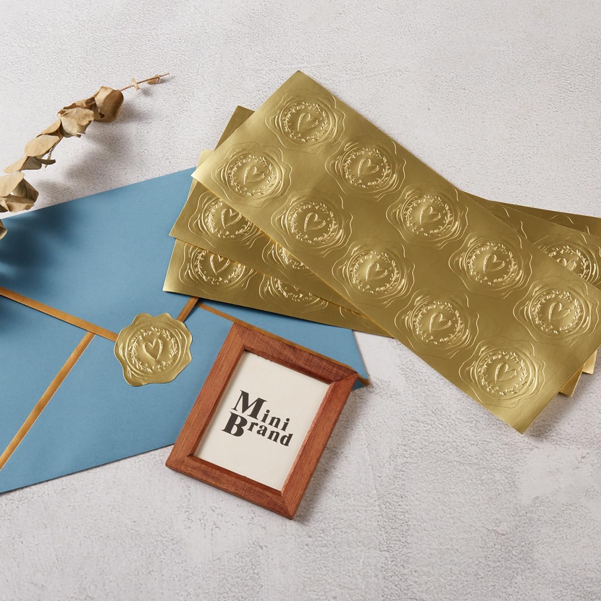 300 Pieces Embossed Gold Foil Stickers Gold Stickers for Envelopes, Wedding Invitations, Christmas Greeting Cards Envelopes (Gold Heart-Love)