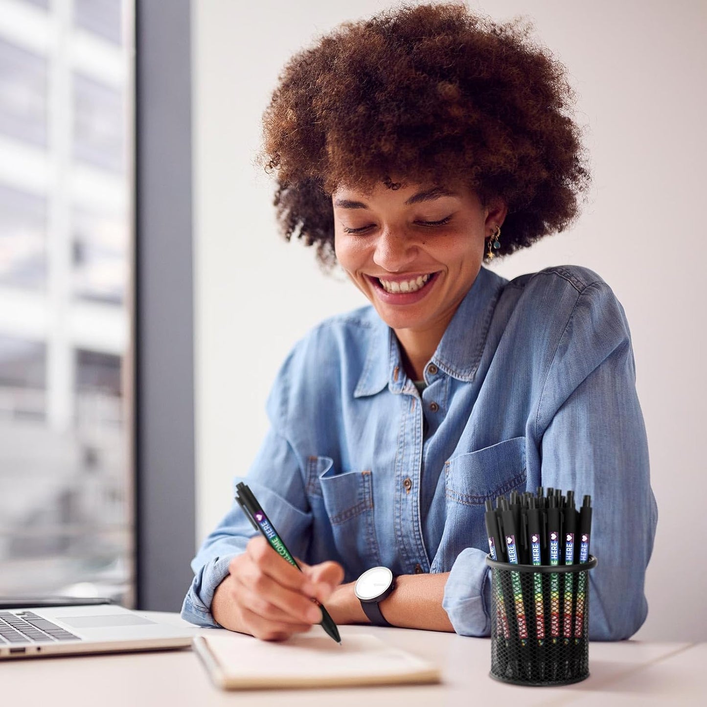 48 Pcs Pride Ballpoint Pen Month Lgbtq Rainbow Party Favors Black Ink Retractable Ballpoint Pens for Gay Lesbian Gifts Gay Party Supplies Favors Accessories in Bulk