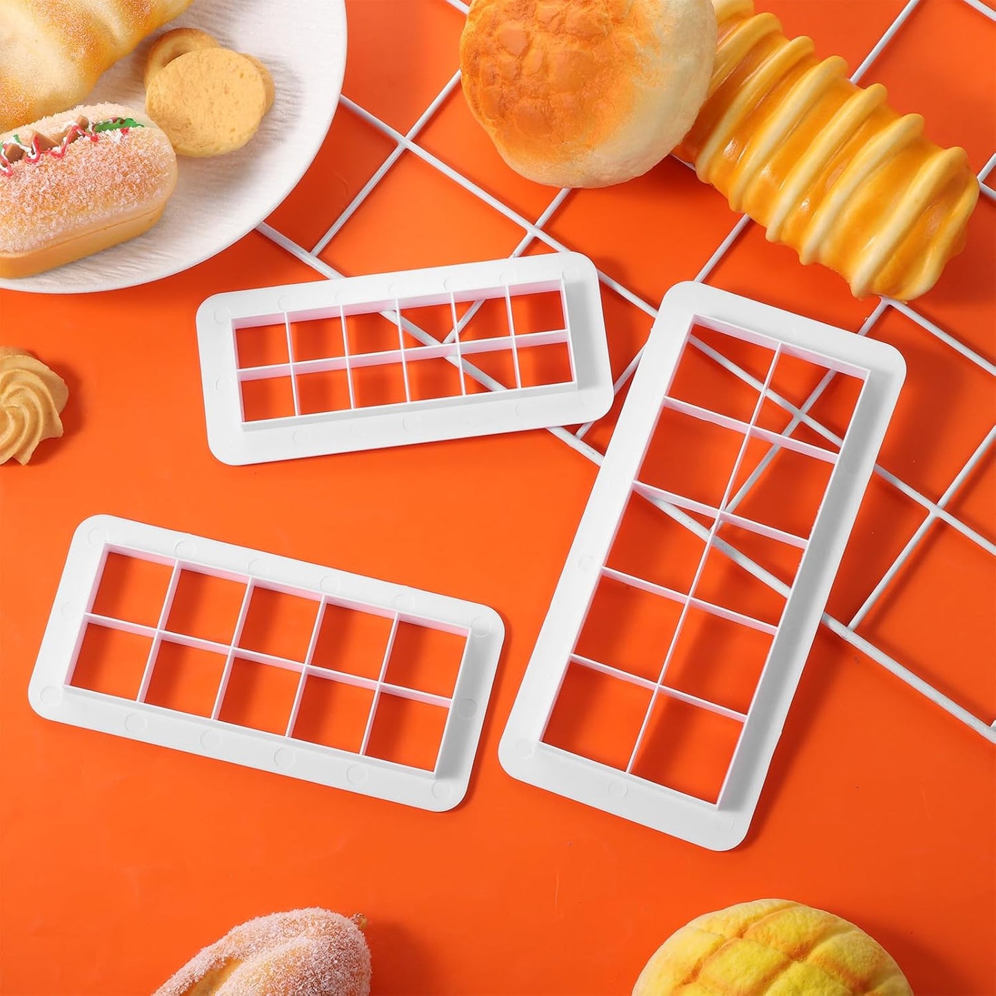 3Pcs White Square Cookie Cutter Set, 3 Size Multicutter Square Cake Fondant Cutter Geometric Baking Tools Biscuit Cutters Cake Decorating