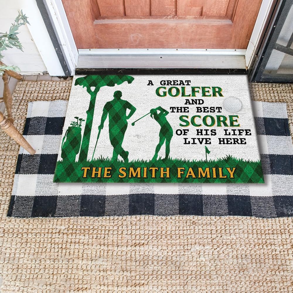 Personalized Golf Couple Doormat with Custom Family Name – Non-Slip Outdoor Welcome Mat for Front Door, Porch, Patio – Funny Gift for Golfer Husband and Wife, Wedding or Housewarming Present