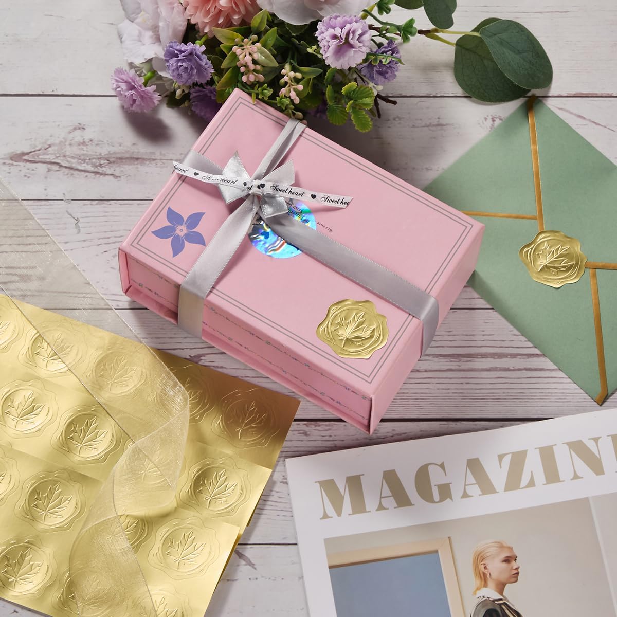 300 Pieces Embossed Gold Foil Stickers Autumn Fall Gold Stickers for Envelopes, Thanksgiving, Greeting Cards Envelopes (Gold Maple Leaves)