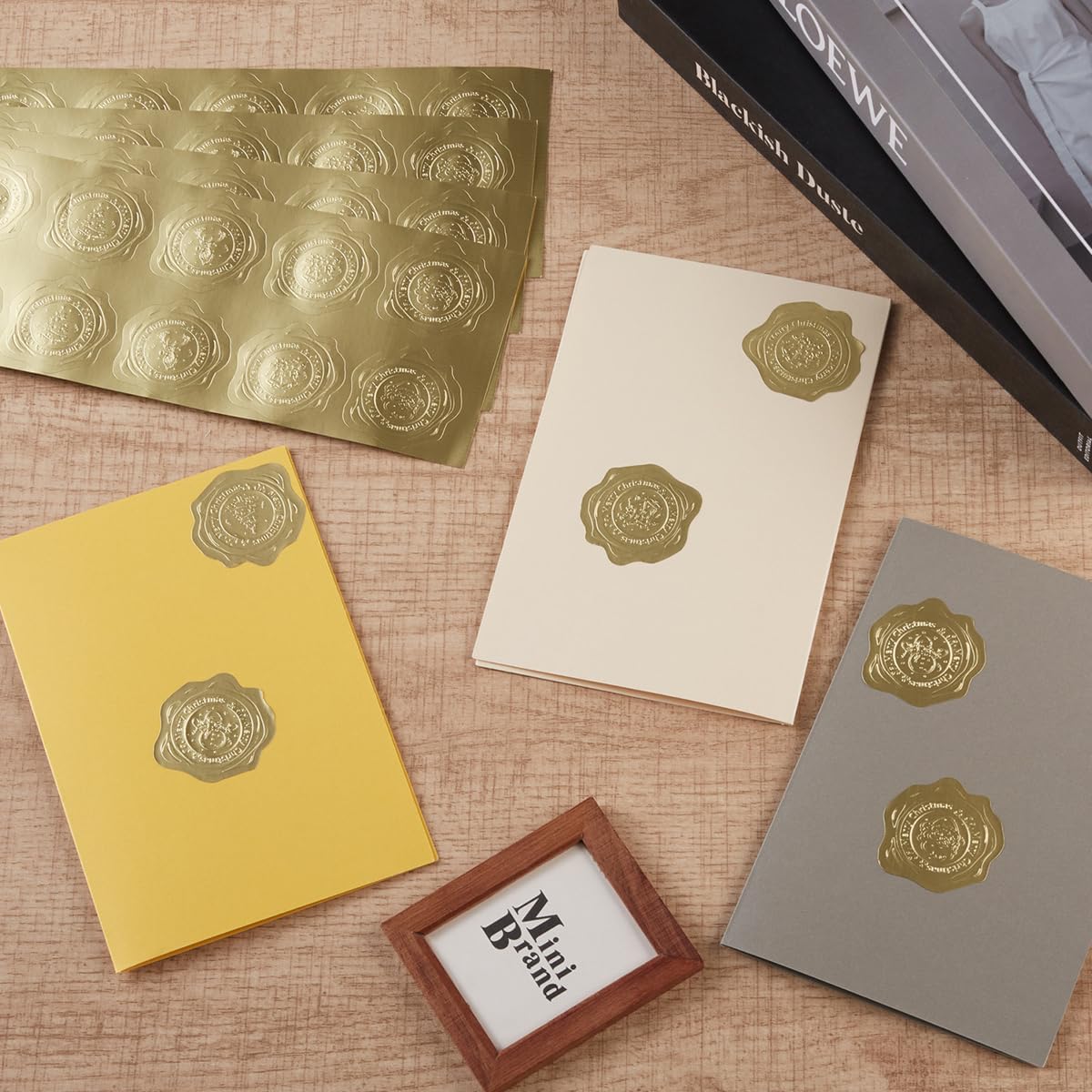 300 Pieces Embossed Gold Foil Stickers Gold Stickers for Envelopes, Wedding Invitations, Christmas Greeting Cards Envelopes (Gold Christmas)