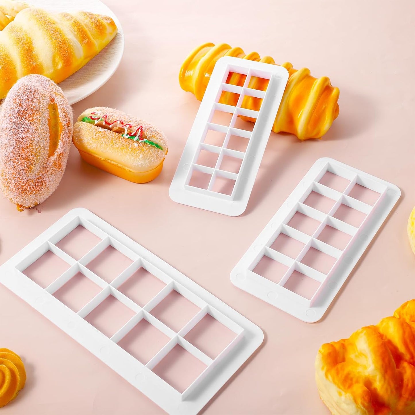 3Pcs White Square Cookie Cutter Set, 3 Size Multicutter Square Cake Fondant Cutter Geometric Baking Tools Biscuit Cutters Cake Decorating