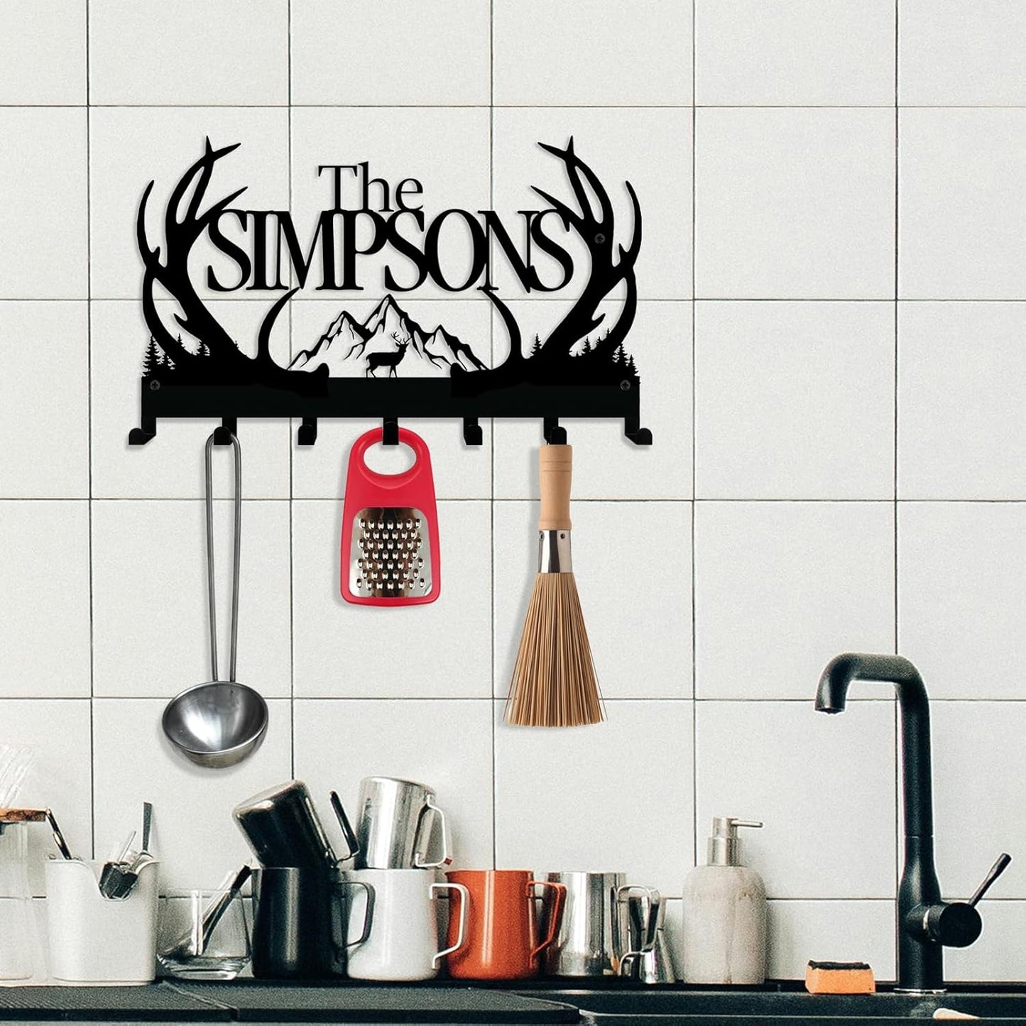 NIWAHO Personalized Family Name Metal Wall Sign with Hooks – Rustic Deer Antler Key Holder Wall Mount Customized Name for Entryway, Mudroom, Kitchen, or Bathroom Decor