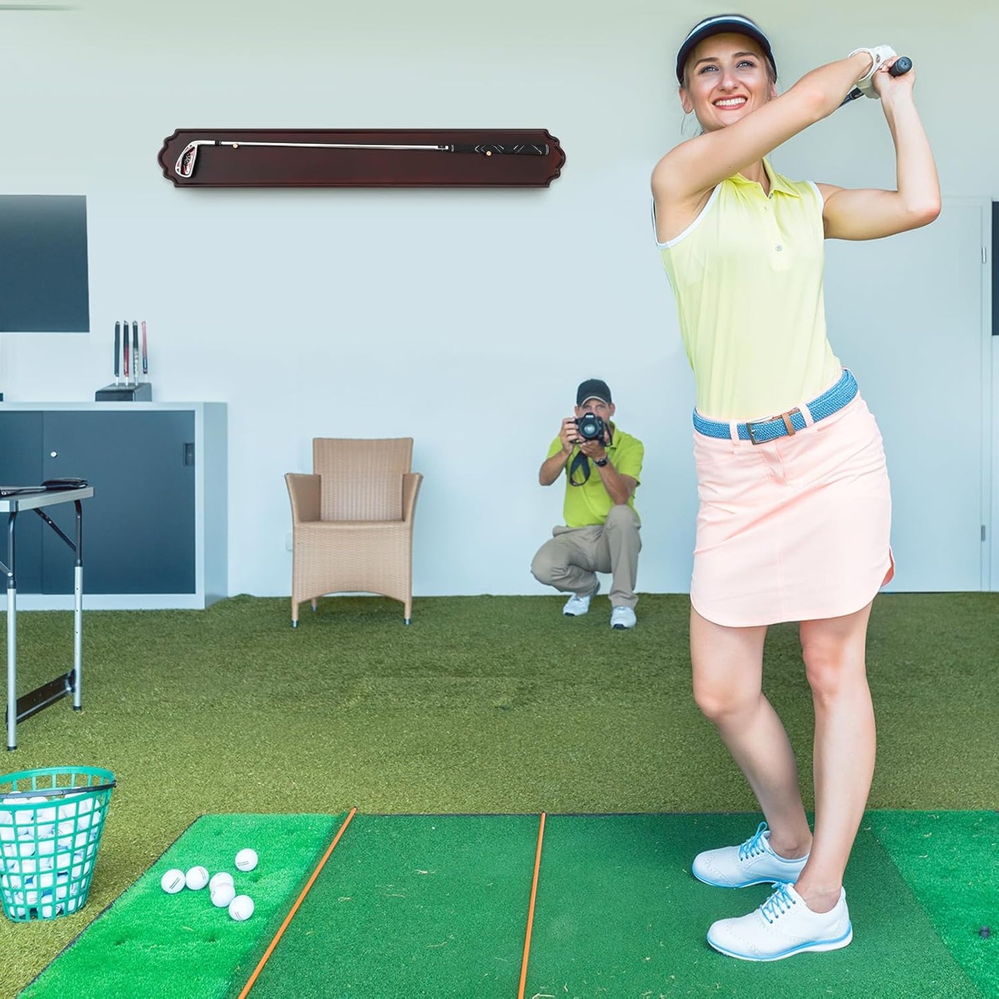 Golf Club Display Case Wall Mount Wooden 42.13 x 5.9 x 0.47 Inch Wall Mount Wooden Storage Display Rack for Antique or Vintage Golf Clubs