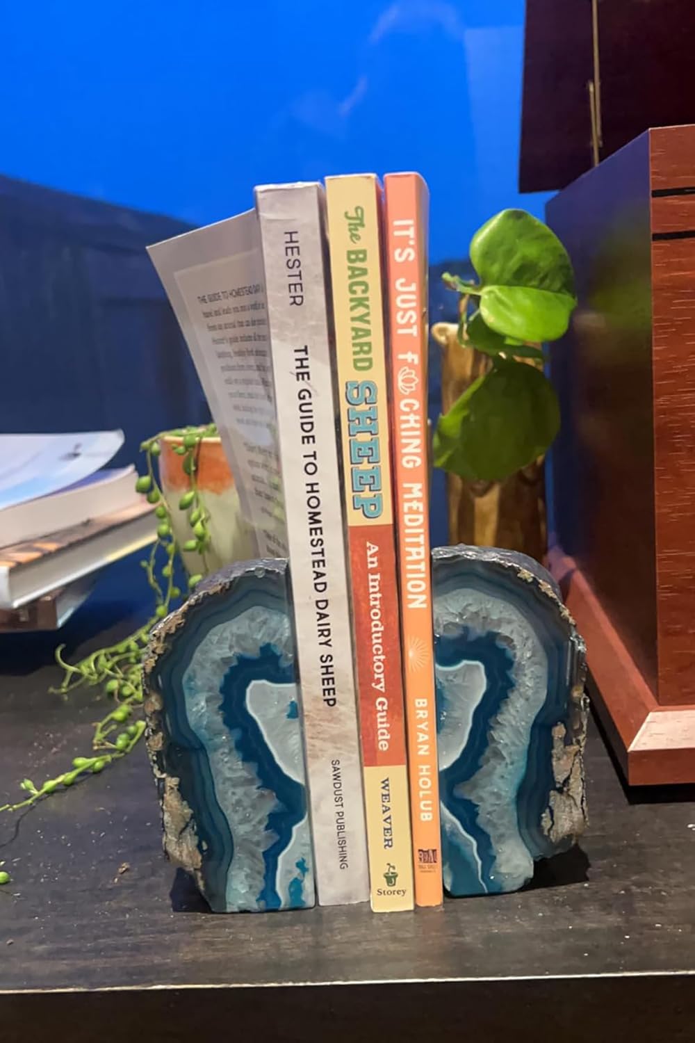 AMOYSTONE Blue Agate Stone Bookends, Heavy Sturdy Bookends for Heavy Books, Rock Crystal Book Holder, 6-8 LBS, Decorative Bookends for Home Office Desk, Perfect Housewarming Gift