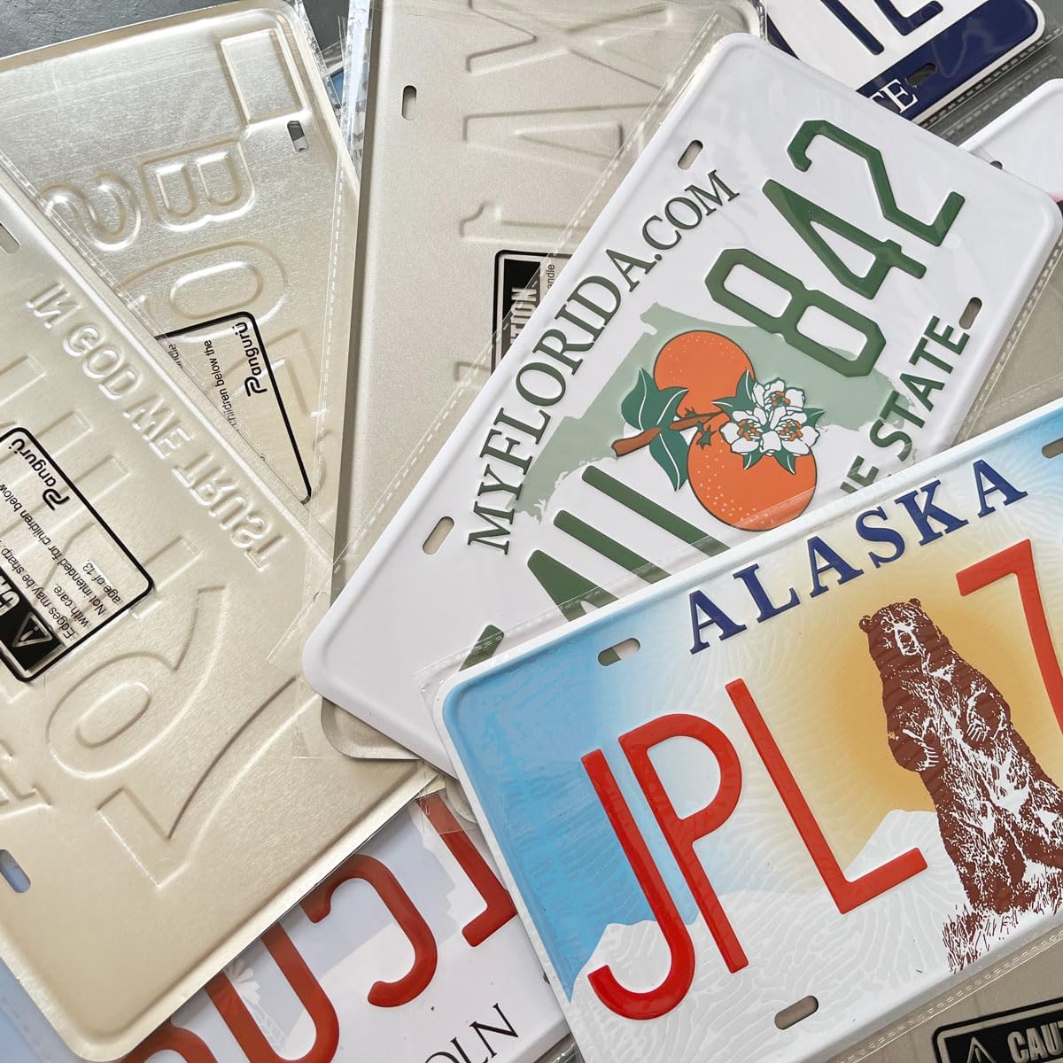 Assorted Replica Metal License Plates, Stamped Car Plates, Man Cave Garage Bar Decor (30 pcs)